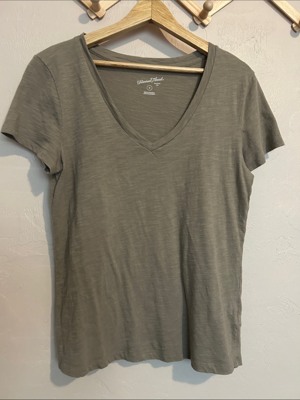 Universal Thread Short-Sleeve V-Neck Tee in Olive
